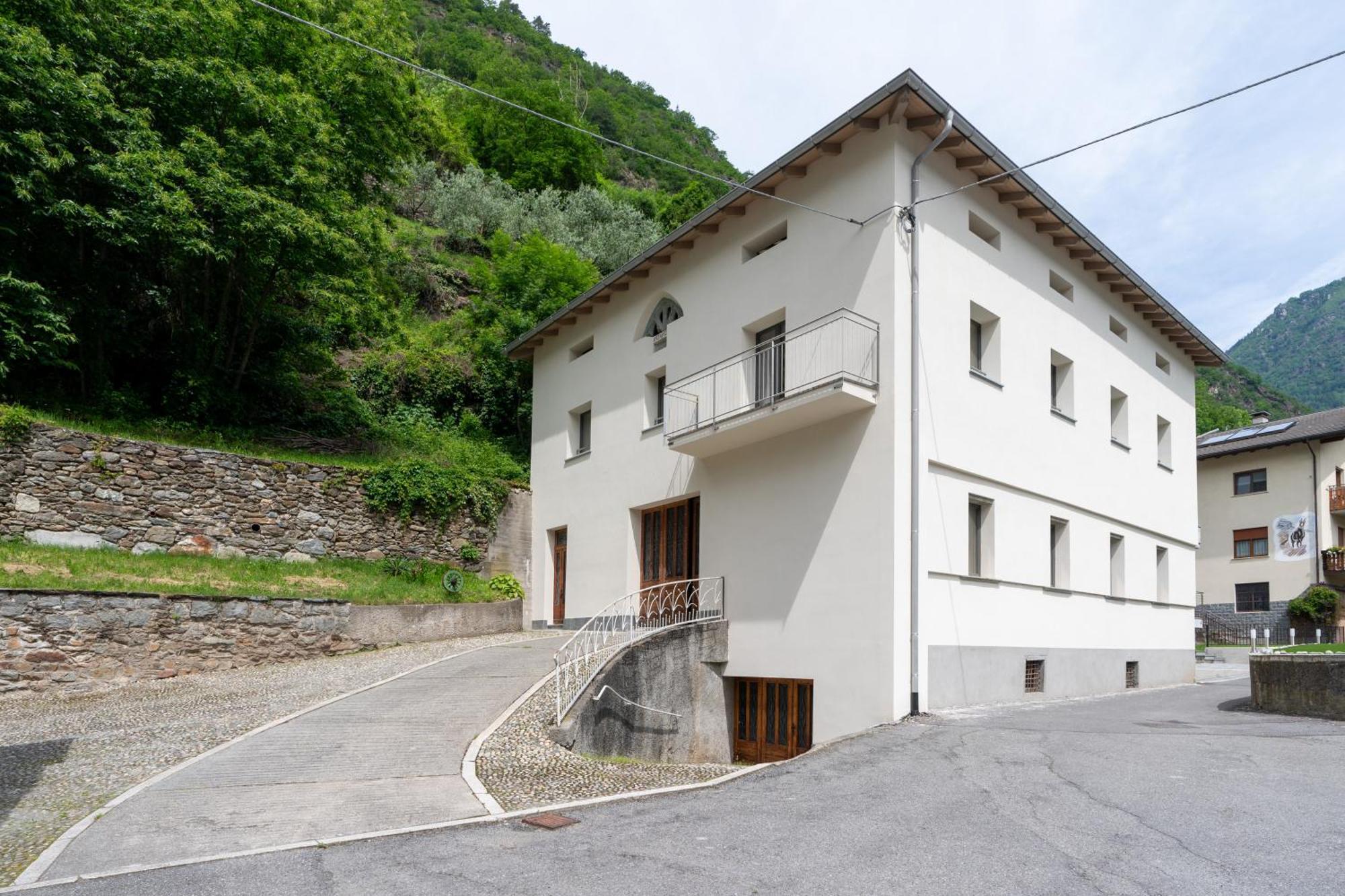Al Campanile - Valtellina - 15 Min Da Bernina Express Apartment Grosotto Exterior photo